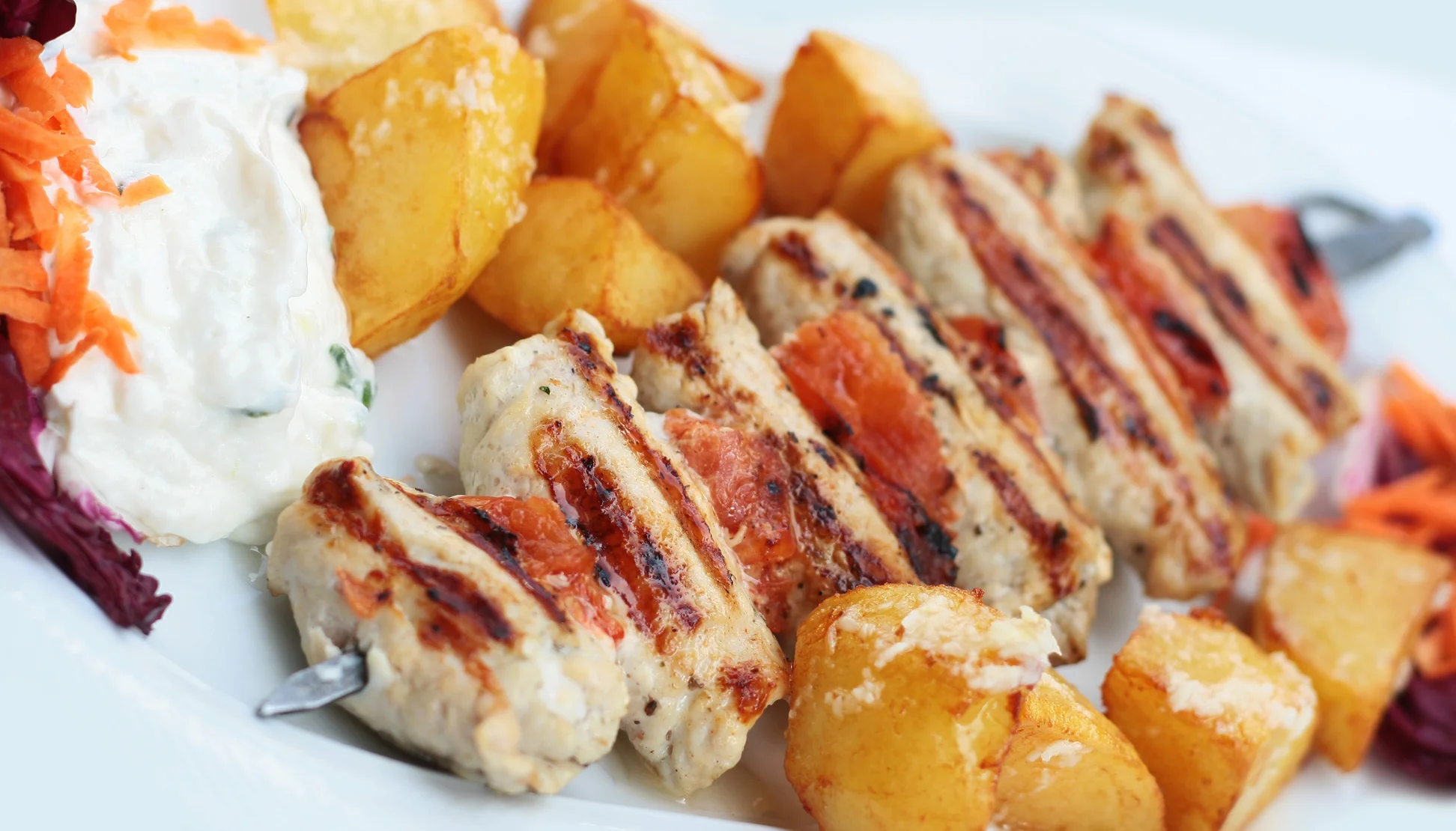 Putenspieß vom Grill – Griechische Grillspezialität im Restaurant Korfu