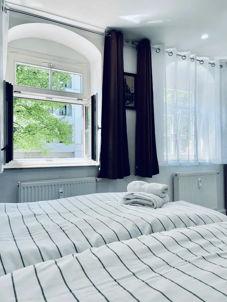 Übernachtung Chemnitz – Zimmer mit Doppelbett im Restaurant Korfu